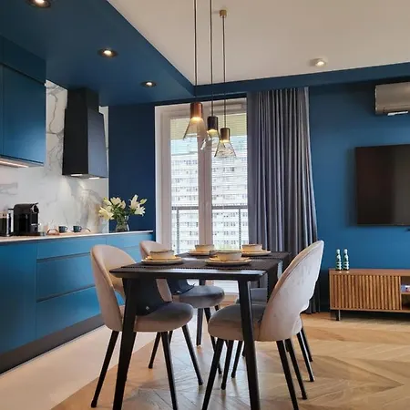 Luxury View Apartment *