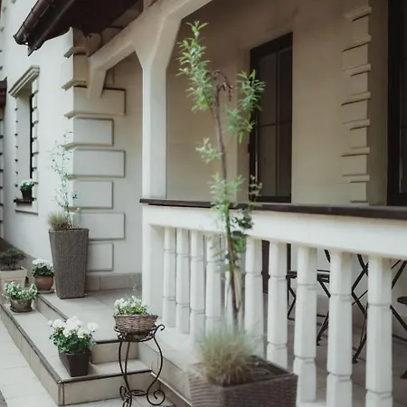 Hotel Dworek Złoty Róg I Restauracja Kraków