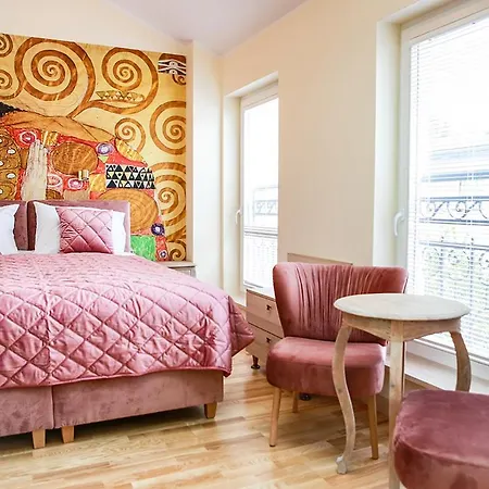 Main Square Platan Loft Collection Apartment