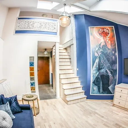 Main Square Platan Loft Collection Apartment