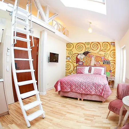Apartment Main Square Platan Loft Collection *