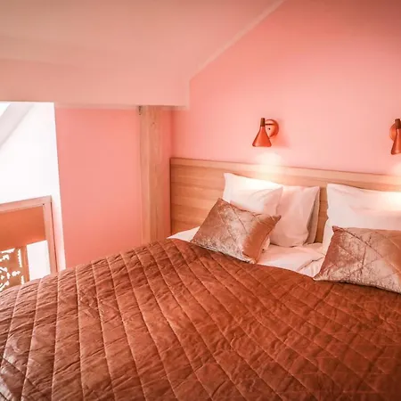 Apartment Main Square Platan Loft Collection *