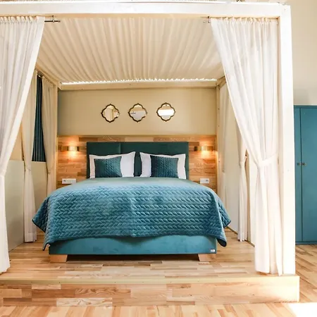 Apartment Main Square Platan Loft Collection *