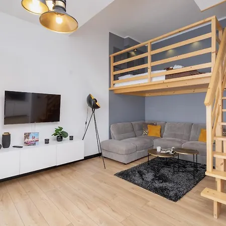 Arianska Studio With Mezzanine Cracow Center By Renters * Krakow