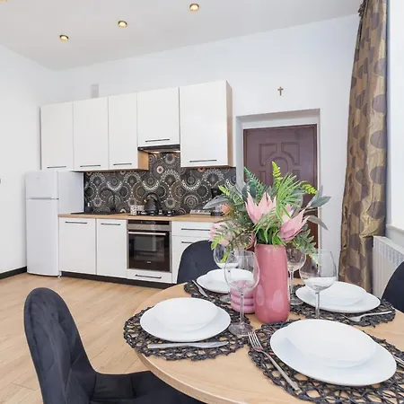 Apartment Arianska Studio With Mezzanine Cracow Center By Renters