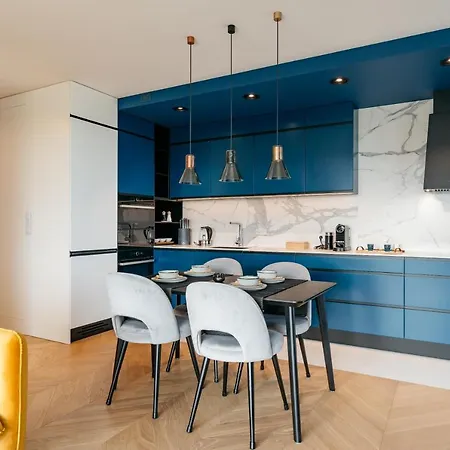 Luxury View Apartment *