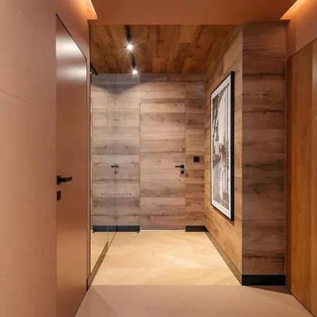 Luxury View Apartment *