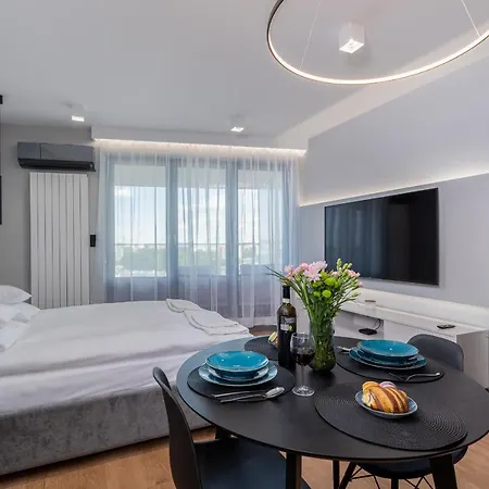 Mateo Apartment