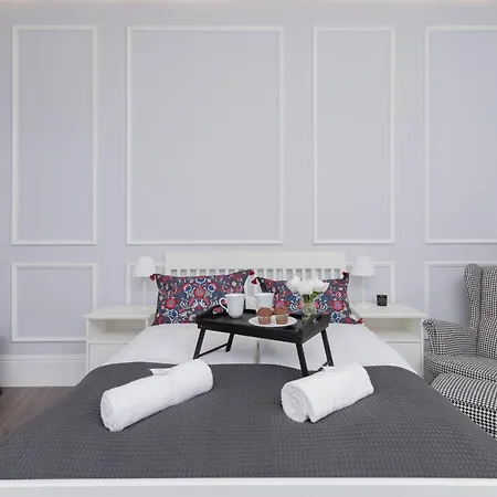 Apartment Perla Starego Miasta Kamienica Czapskich By Renters Krakow