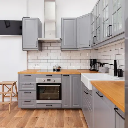 Apartment Radziwillowska Cracow Planty By Renters Krakow