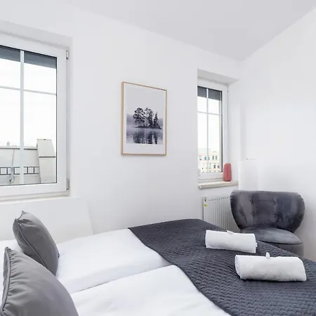Radziwillowska Cracow Planty By Renters Apartment