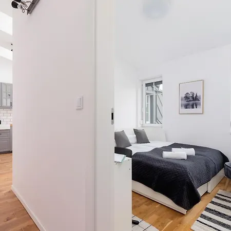 Radziwillowska Cracow Planty By Renters Apartment