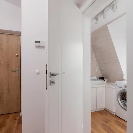 Apartment Radziwillowska Cracow Planty By Renters