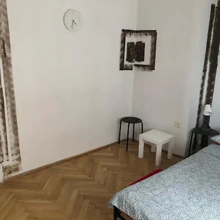 Pokoj 12c Apartment