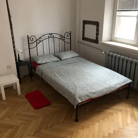 Apartment Pokoj 12c *
