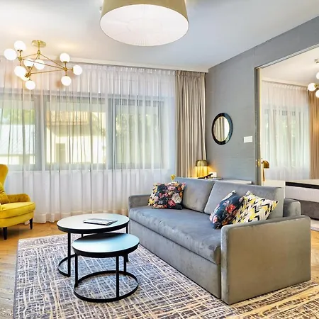Ferreus Modern Art Deco Hotel 5*