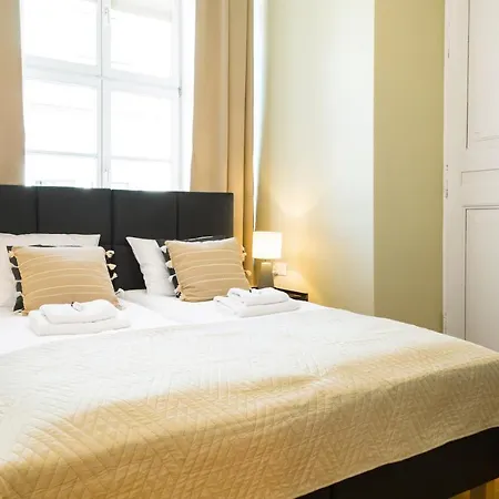 Glamorous In Heart Of Old Town Apartment *