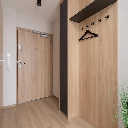 Modern Srodmiescie By Renters *