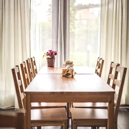 4 Couples & 4 Friends Bed and Breakfast Krasków