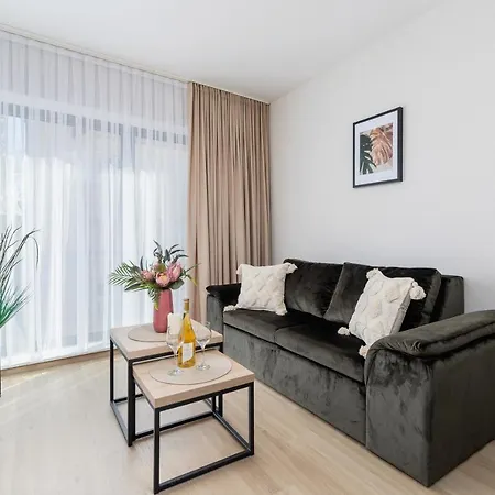 Modern Srodmiescie By Renters * Krakow
