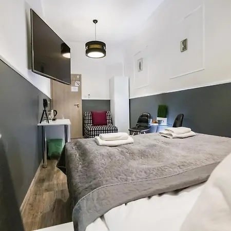 Leo Main Square Apartment Krakow