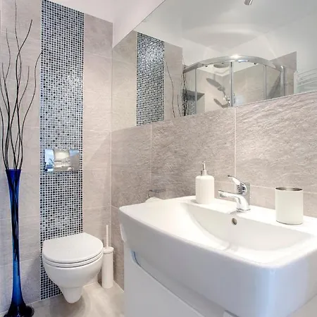 Apartment Tyzenhauz Piwna Street *