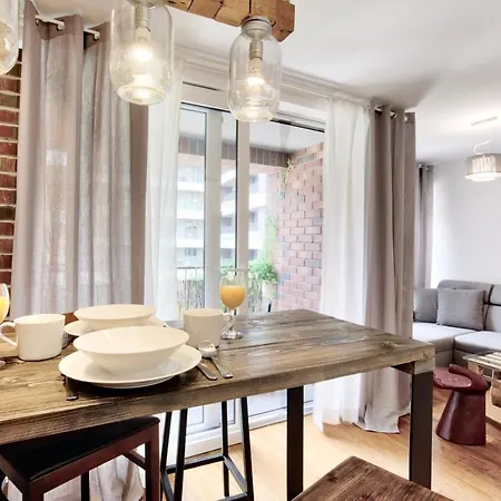 Tyzenhauz Piwna Street Apartment Krakow