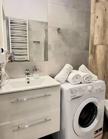 Modern Silver 2 Bosacka Old Town Apartment