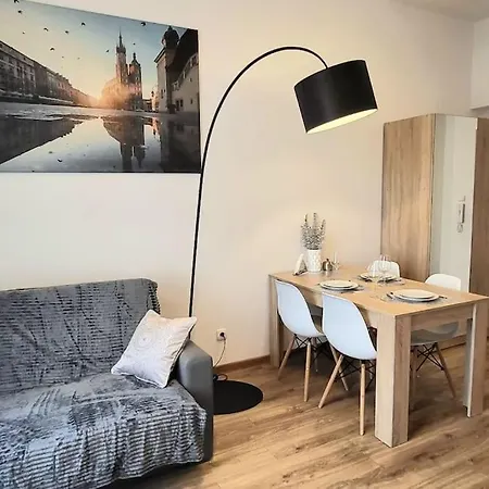 Modern Silver 2 Bosacka Old Town *