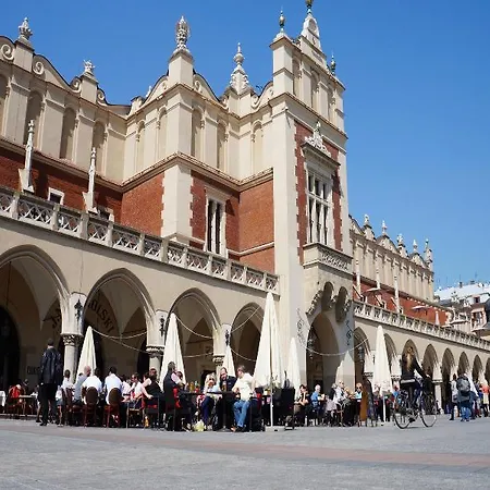Eden 3* Krakow