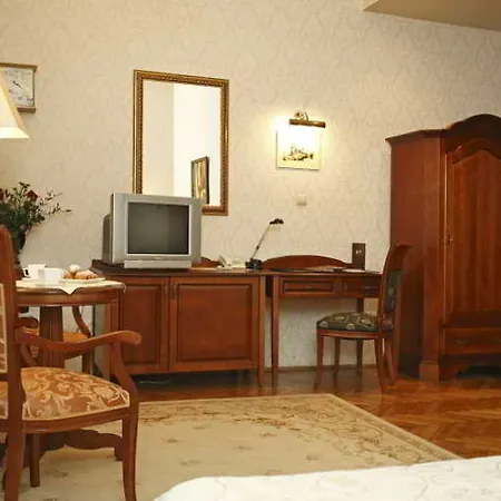 Ostoya Palace 4* Krakow