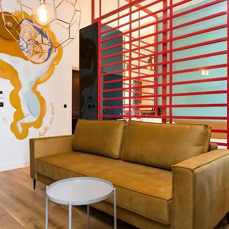 Goldfinger 3-bed Unique In The Heart Of Podgorze
