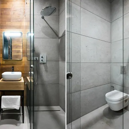 Goldfinger 3-bed Unique In The Heart Of Podgorze Krakow