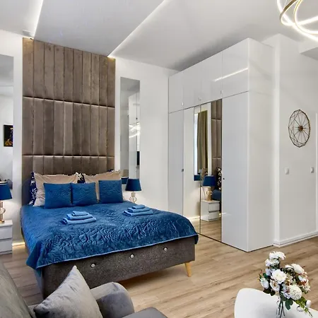 Apartment Silver Shine Jacuzzi