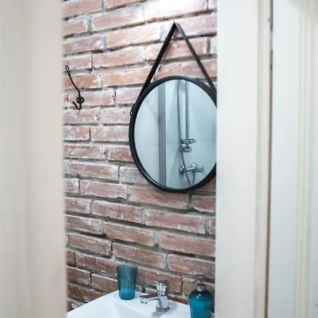 Lion - Gold Homestay Krakow