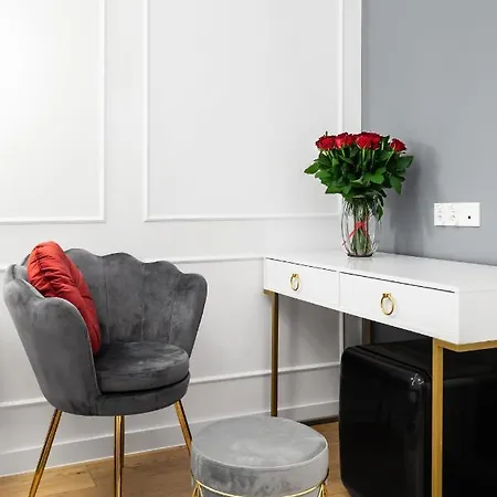 Apartament Househost Apartment: Sw.gertrudy 10/2.11