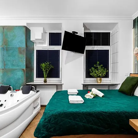 Jacuzzi&bike Apartment, * Kraków