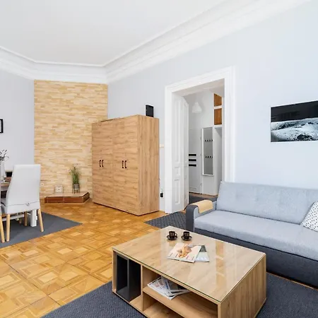 Podwale Uj Downtown Cracow By Renters Kraków