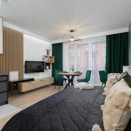 Deluxe Cracow Arianska By Renters Apartment