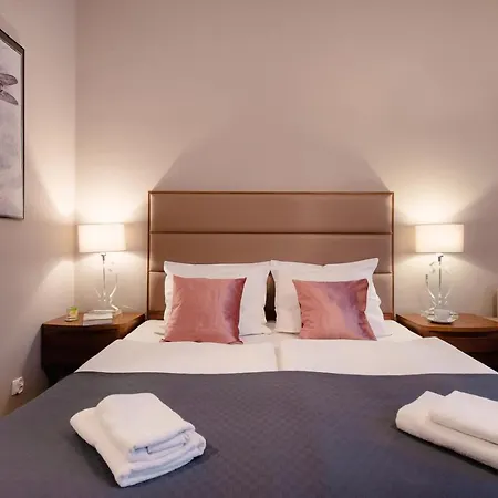 Old Town Aparthotel