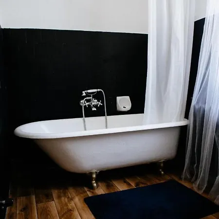 Apartment Best For Short In Center *