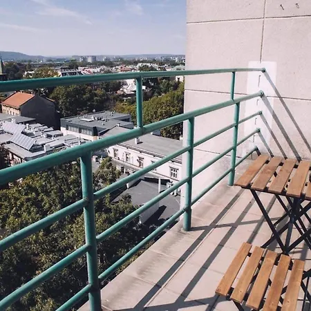 Apartment Best For Short In Center
