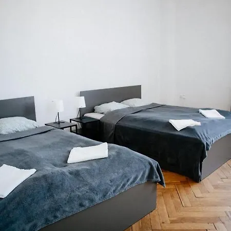 Best For Short In Center Apartment