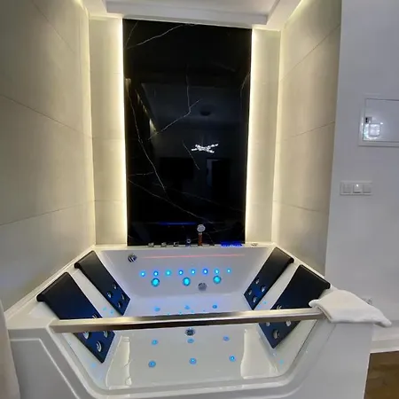 Z Jacuzzi Krakow