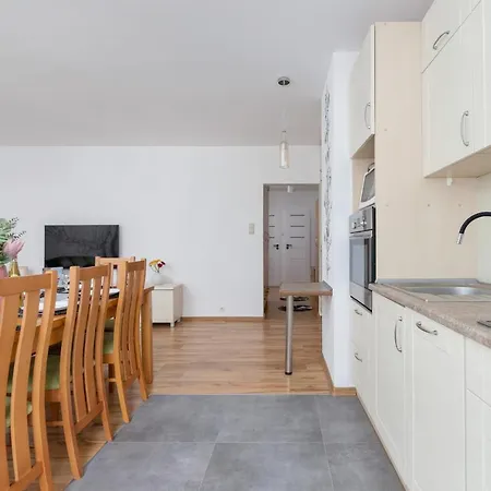 Grota Roweckiego Ruczaj Cracow By Renters *