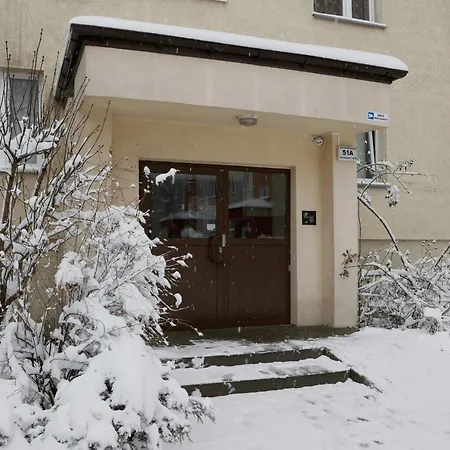 Grota Roweckiego Ruczaj Cracow By Renters Lägenhet *