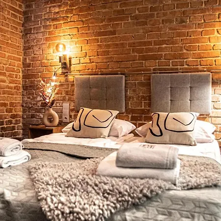 Wine Apartment *