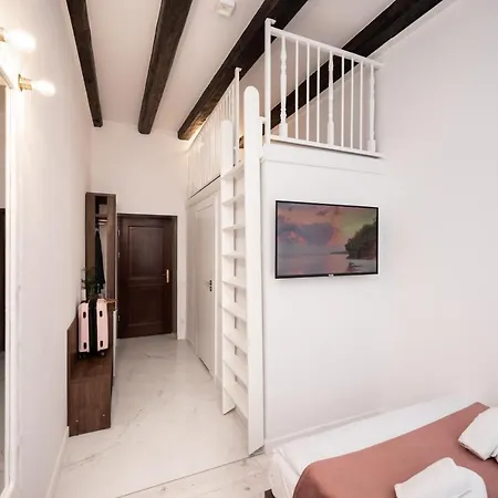 Hive Family House * Cracovie