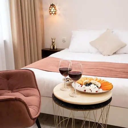 Hotel Hive Family House *