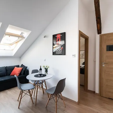 Apartment Neo Sky Apartment, Free Parking, 15 Min Walk Old Town&kazimierz - By Homelike